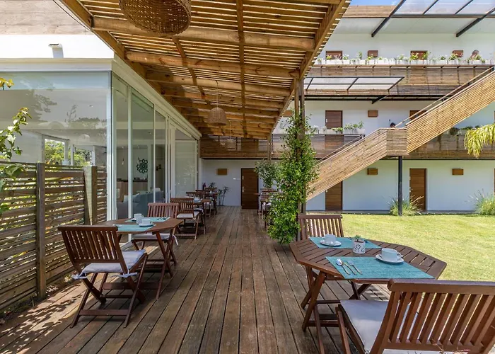 Live Hotel Boutique (Adults Only)