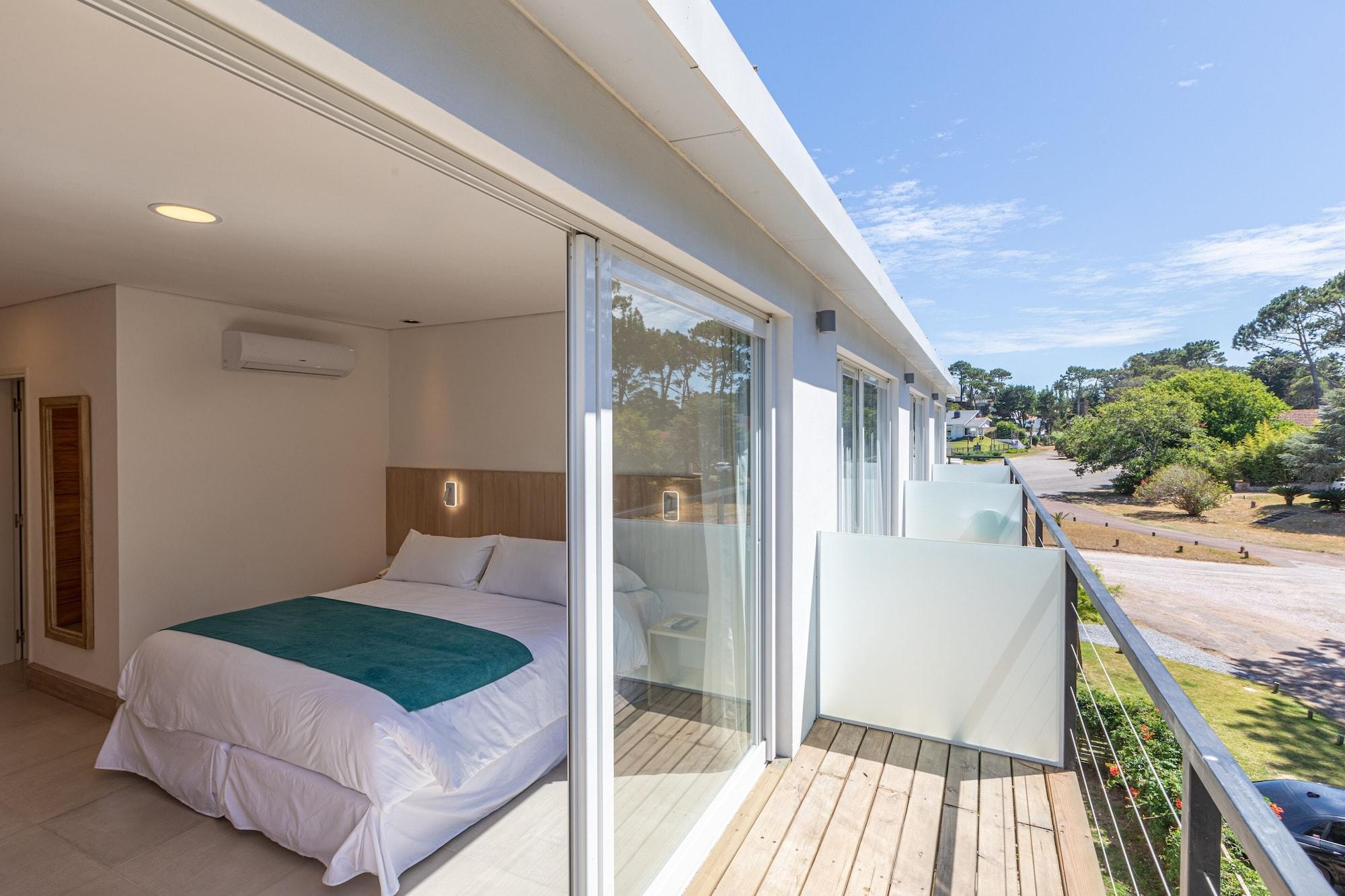 Hotel Live Boutique (adults Only) 4*